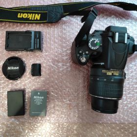 Nikon D5000 本体 AF-S DX 18-55mm レンズ ニコン