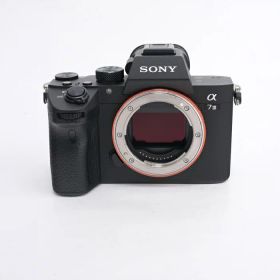【中古】 (ソニー) SONY α7 III (ILCE-7M3) ボディ【中古カメラ デジタル一眼】 ランク：B