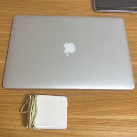 Apple MacBook Pro Retina 15インチ Mid 2015