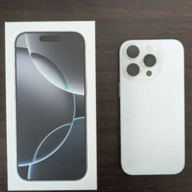 Apple iPhone 16 Pro 本体 画面割れ有り