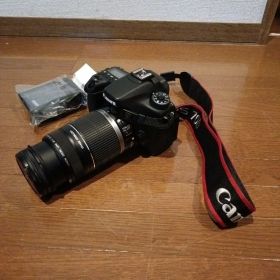 美品 Canon EOS 70D ズームキット デジタル一眼レフ おまけ付