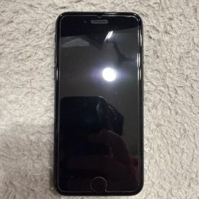 Apple iPhone7 32GB 本体 ブラック