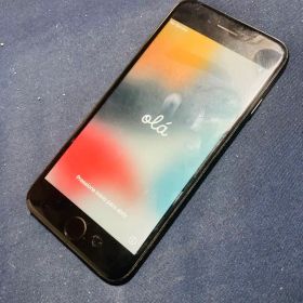 Apple iPhone7 本体 ブラック