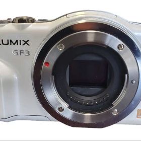 Panasonic LUMIX DMC GF3 本体 ホワイト