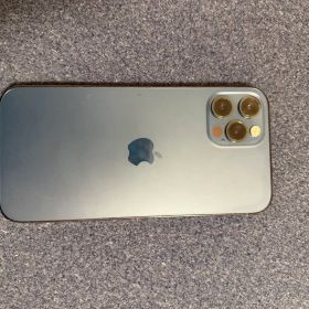 Apple iPhone 12 Pro 本体