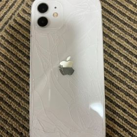 iPhone 12 ホワイト 128 GB docomo