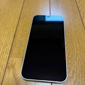 Apple iPhone 12 ホワイト