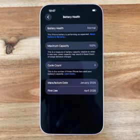 新品同様 バッテリー100％ iPhone 17e 256GB SIMフリー