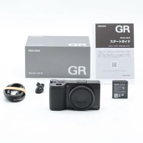 RICOH GR IV｜APS-C 高画質コンパクトデジタルカメラ｜GRレンズ搭載・スナップ撮影向け リコー【中古】