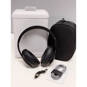 Beats Studio Pro ワイヤレスヘッドホン A2924〈MQTP3PA/A〉