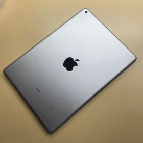 iPad 第6世代 32GB Wi-Fi 割れなし