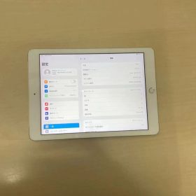 中古品 iPad 第6世代 32GB シルバー C062204