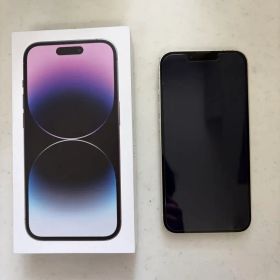 【美品】Apple iPhone 13 ホワイト 本体 データ削除、支払い済み