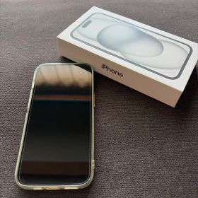 Apple iPhone 15 256GB ブラック SIMフリー