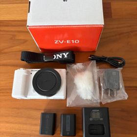 SONY ZV-E10 ボディ ホワイト★元箱付・美品★