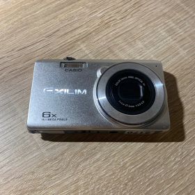 0882 Casio EXILIM EX-Z900 シルバー デジカメ 【ネ】