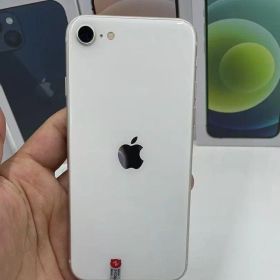 【超美品／バッテリー100%】 iPhone SE2 256GB 白色 フリー