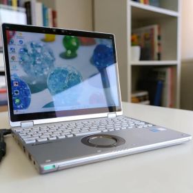 ハイスぺ タッチパネル レッツノート QV1 薄型軽量 第１１世代 カメラ