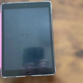 Apple iPad９世代 10.2サイズ