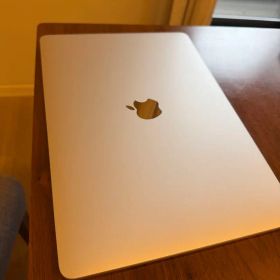 Apple MacBook Pro 本体(13-inch, 2017モデル)