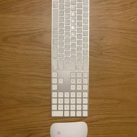 Apple Magic Keyboard テンキー付 Magic Mouse