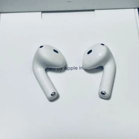 Apple AirPods 4 イヤフォンのみ