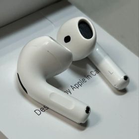 【中古美品】APPLE◇AIRPODS 4◇MXP63J/A◇第4世代◇