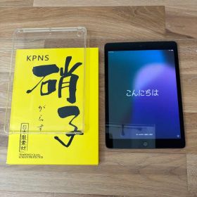 Apple iPad 第7世代（32GB・Wi-Fi+Cellula） ブラック