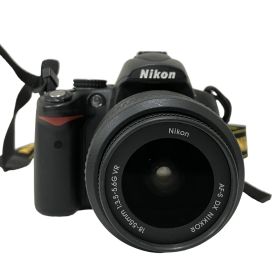 Nikon ニコン D5000 AF-S DX NIKKOR 18-55mm F3.5-5.6 55-200mm F4-5.6 DX デジタル一眼レフ レンズキット 中古 O11381466