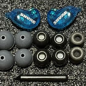 SHURE SE215 SPECIAL EDITION ＋ 純正イヤーピース