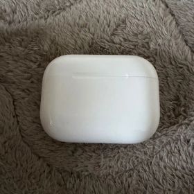 Apple AirPods Pro 3 本体