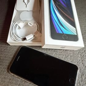 Apple iPhone SE 第2世代 ホワイト 本体