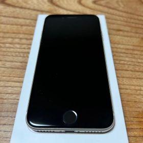 【美品】iPhone SE 第3世代 64GB 本体