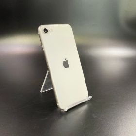 【全額返金保証】【最速発送】 iPhone SE（第3世代） 64GB スターライト au SIMフリー 白ロム 動作確認済 77%