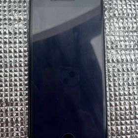 Apple iPhone 7Plus 本体 ブラック 128gb SIMフリー