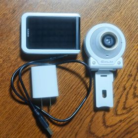 CASIO EXILIM EX-FR100 ホワイト 【充電、動作確認済】