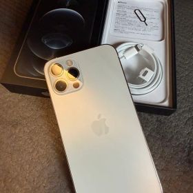 Apple iPhone 12 Pro 本体