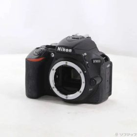 ソフマップ 〔中古品〕 NIKON D5600 ボディ【352】