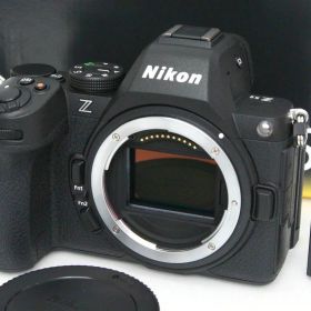 【中古】【美品】ニコン Z5II ボディ CA01-R5895-2Q3 Nikon Zマウント フルサイズ 5軸手ブレ補正 EVF 中古