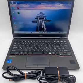B340// LIFEBOOK U7311/F i5-1145G7 11世代 8GB / 256GB / Windows 11 Pro / Office 2024 付き