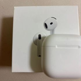 Apple AirPods 4 アクティブノイズキャンセリング搭載