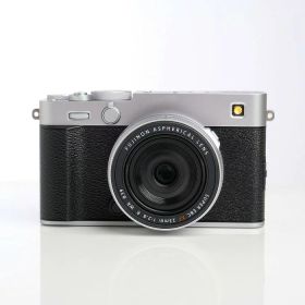 【中古】 (フジフイルム) FUJIFILM X-E5+XF23/2.8WR レンズキツト シルバー【中古カメラ デジタル一眼】 ランク：A
