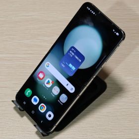 Samsung Galaxy Z flip5 256GB国内版SIMフリー