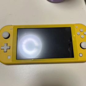 Nintendo Switch Lite イエロー 本体 電源コード箱