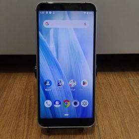 AQUOS sense3 basic
