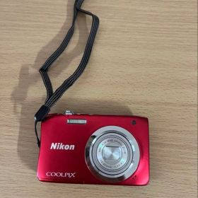 Nikon COOLPIX A100 レッド デジタルカメラ