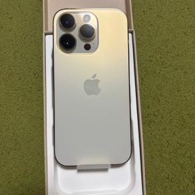 【本日限定価格】【新品未使用】iPhone 14 Pro 純正充電ケーブル付