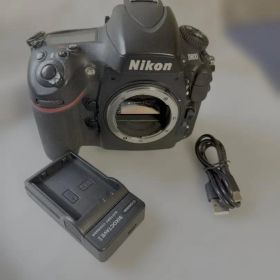 Nikon D800 デジタル一眼レフ 本体 充電器つき