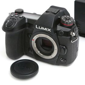 【中古】【並品】パナソニック LUMIX DC-G9 ボディ CA01-B6287-3W2B Panasonic マイクロフォーサーズ 5軸手ブレ補正 EVF 中古