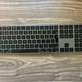 Apple Magic Keyboard テンキー付き スペースグレイ UK配列